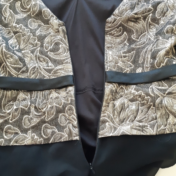 Beautiful full length gown size 8 - Picture 12 of 15